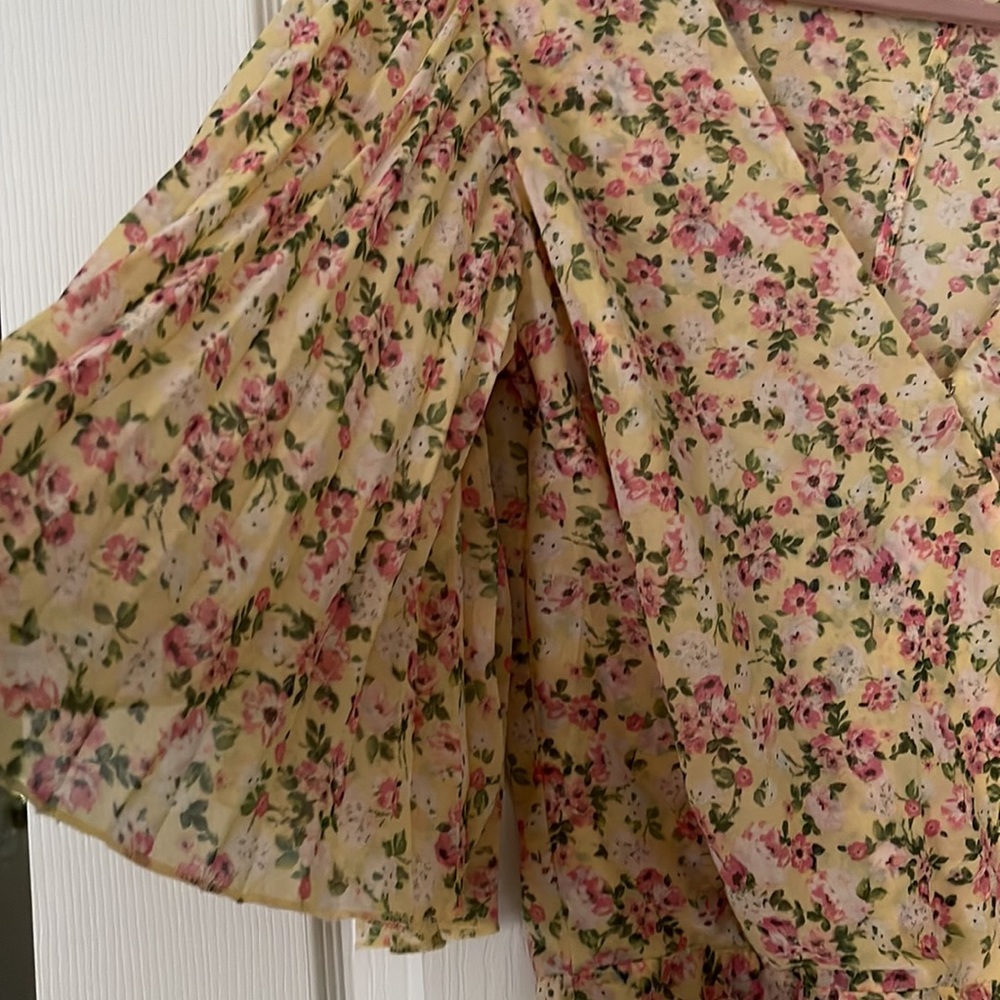 Haute Monde Floral Top - Picture 3 of 11
